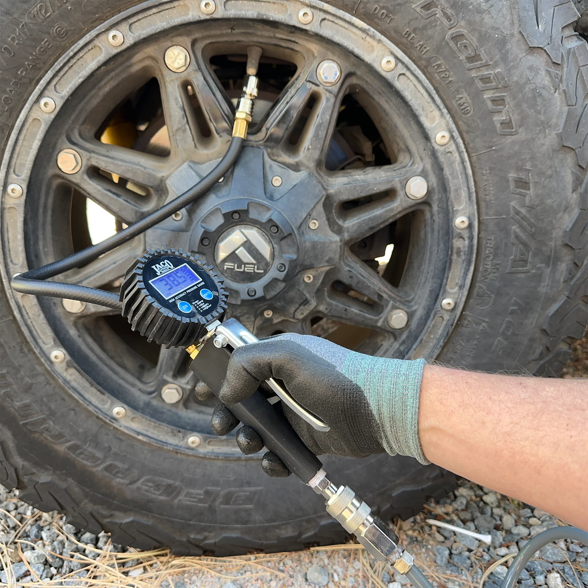 FlowPro® 2.0 Digital Tire Inflator with Pressure Gauge - 200 PSI - Image 3